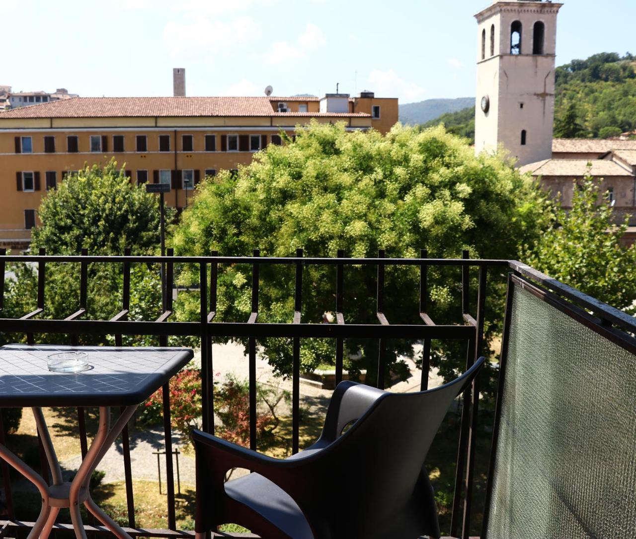 Hotel Clarici سبوليتو المظهر الخارجي الصورة